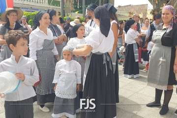 La chiquillería se purifica contra la pandemia en Lomo Magullo/Francisco Javier Santana.